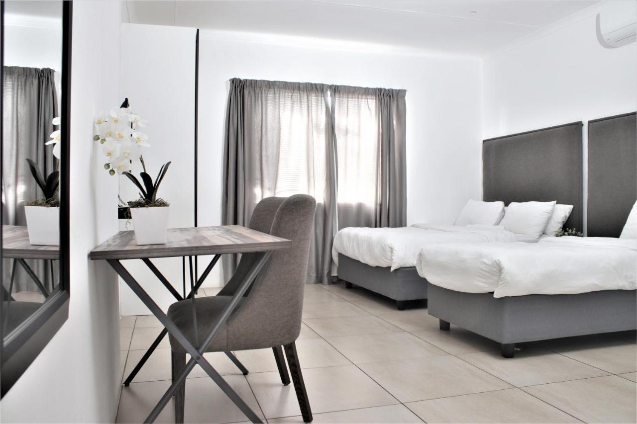 Cosmo Sleepover Roodepoort Dış mekan fotoğraf