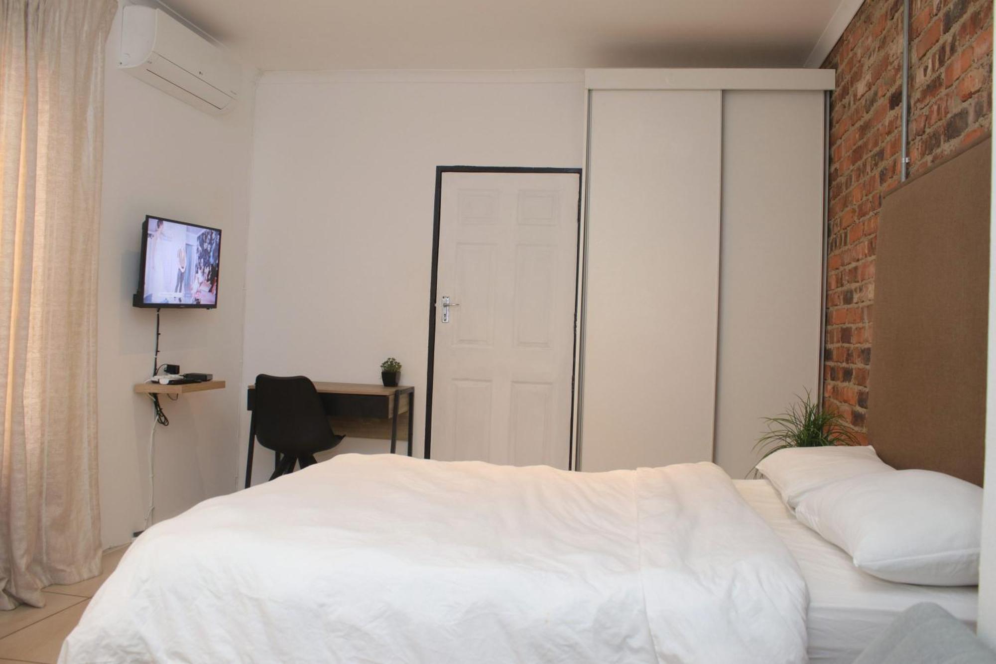 Cosmo Sleepover Roodepoort Dış mekan fotoğraf